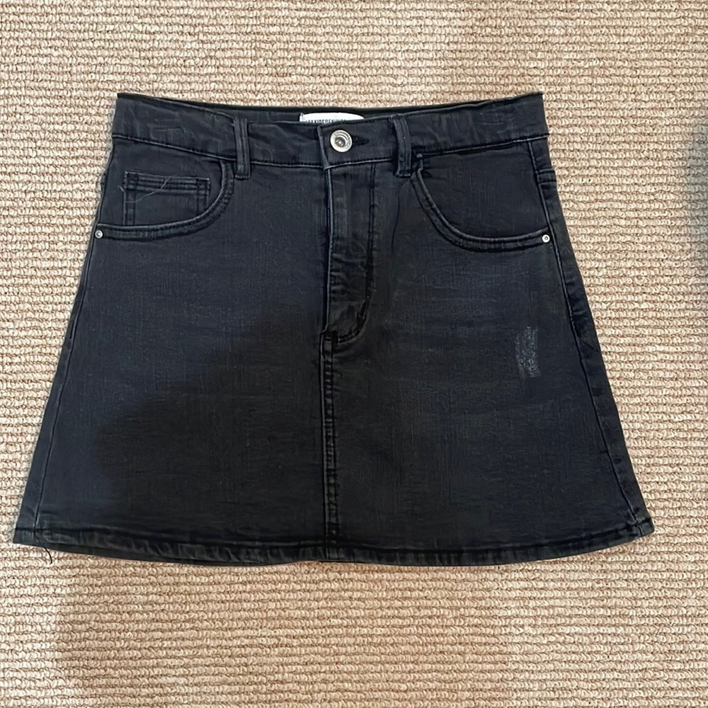Zara kids jean skirt (black)